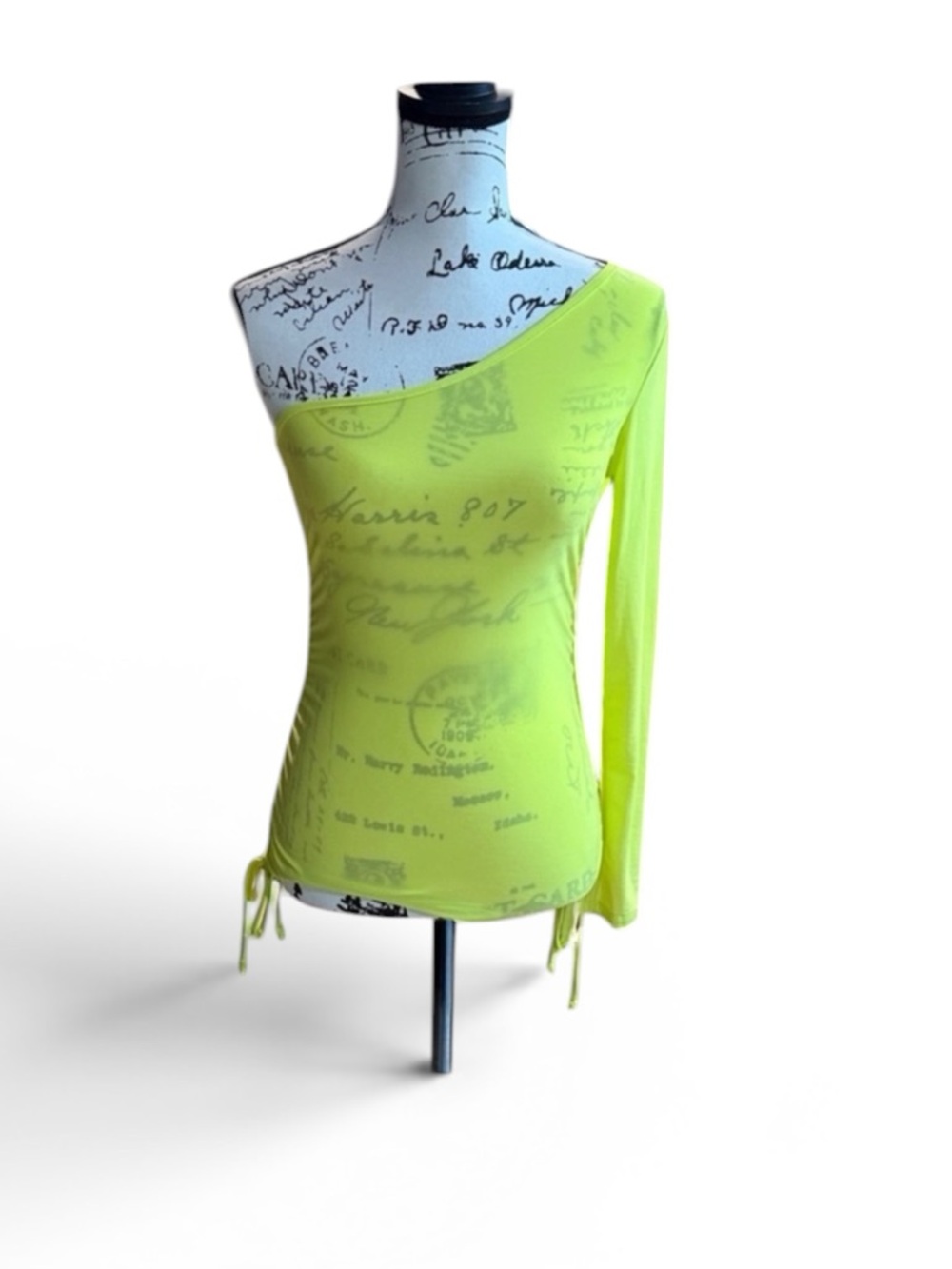 Livi by Olivia Rae Women’s One shoulder ruched slim fit top Neon yellow Size XS